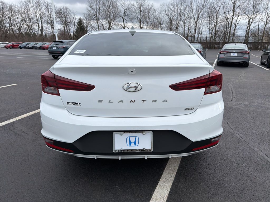 Thumbnail: 2019 Hyundai Elantra - 4