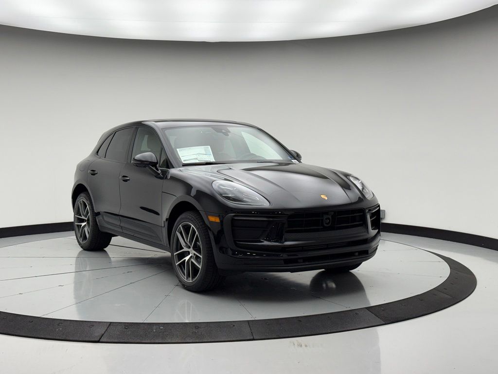 Thumbnail: 2026 Porsche Macan - 9