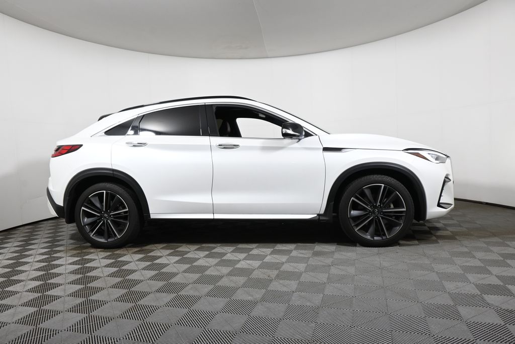 Thumbnail: 2025 INFINITI QX55 - 8