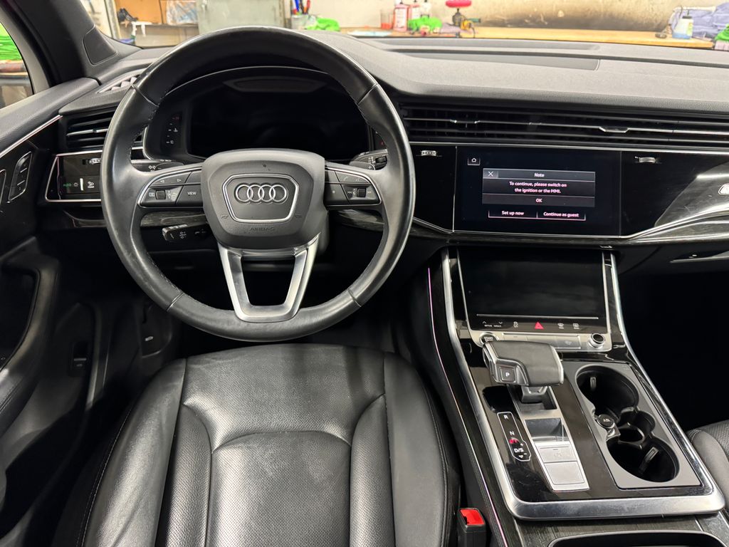 2021 Audi Q7 55 Prestige