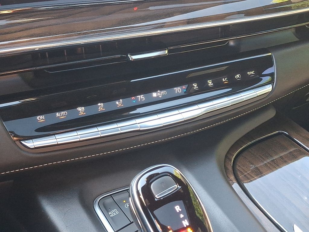 Thumbnail: 2024 Cadillac Escalade - 17