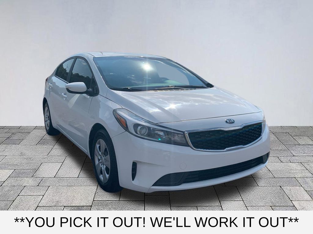 Clear White 2017 Kia Forte Sedan Front-Wheel Drive 6-Speed Automatic