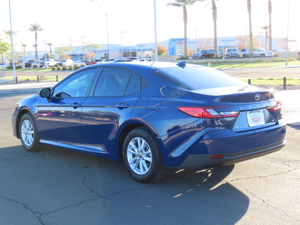 2025 Toyota Camry LE 7