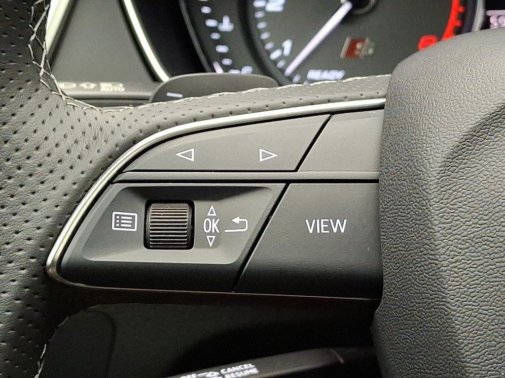 Thumbnail: 2024 Audi SQ5 - 22