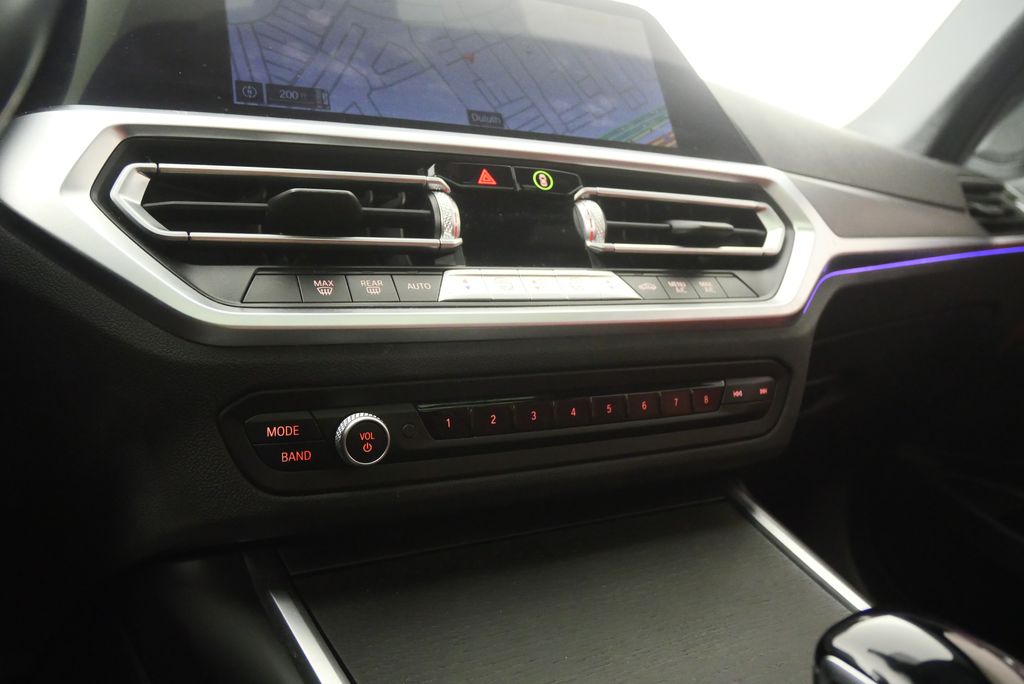 Thumbnail: 2022 BMW 3 Series - 22