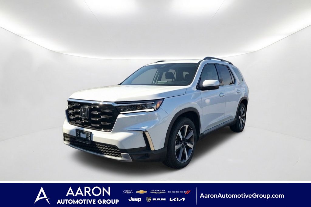 Platinum White Pearl 2025 Honda Pilot SUV / Crossover Front-Wheel Drive Automatic