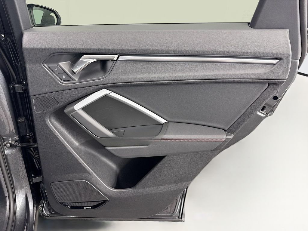 Thumbnail: 2025 Audi Q3 - 27