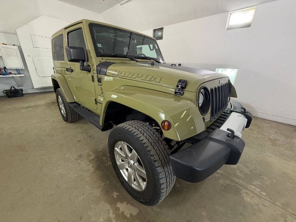 Photo 4 of 2013 Jeep Wrangler Sahara
