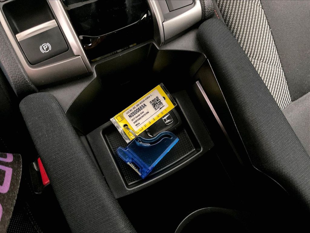 2017 Honda Civic — photo 30