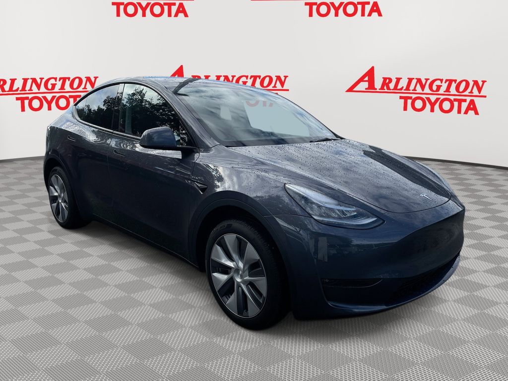 2023 Tesla Model Y Long Range's photo