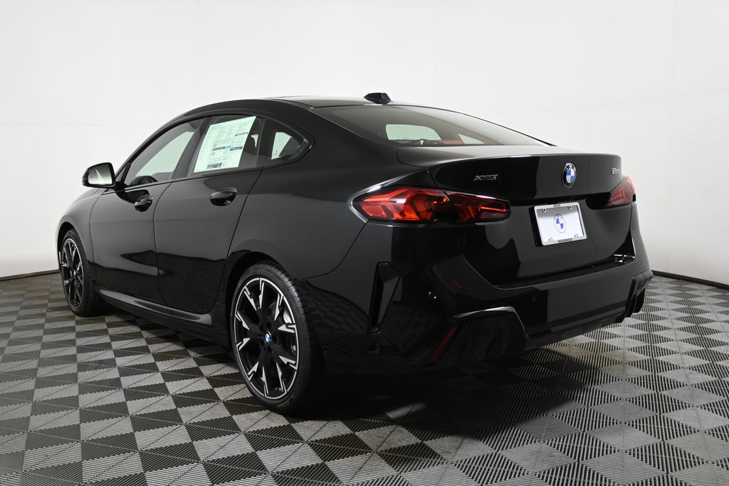 Thumbnail: 2026 BMW 2 Series - 5