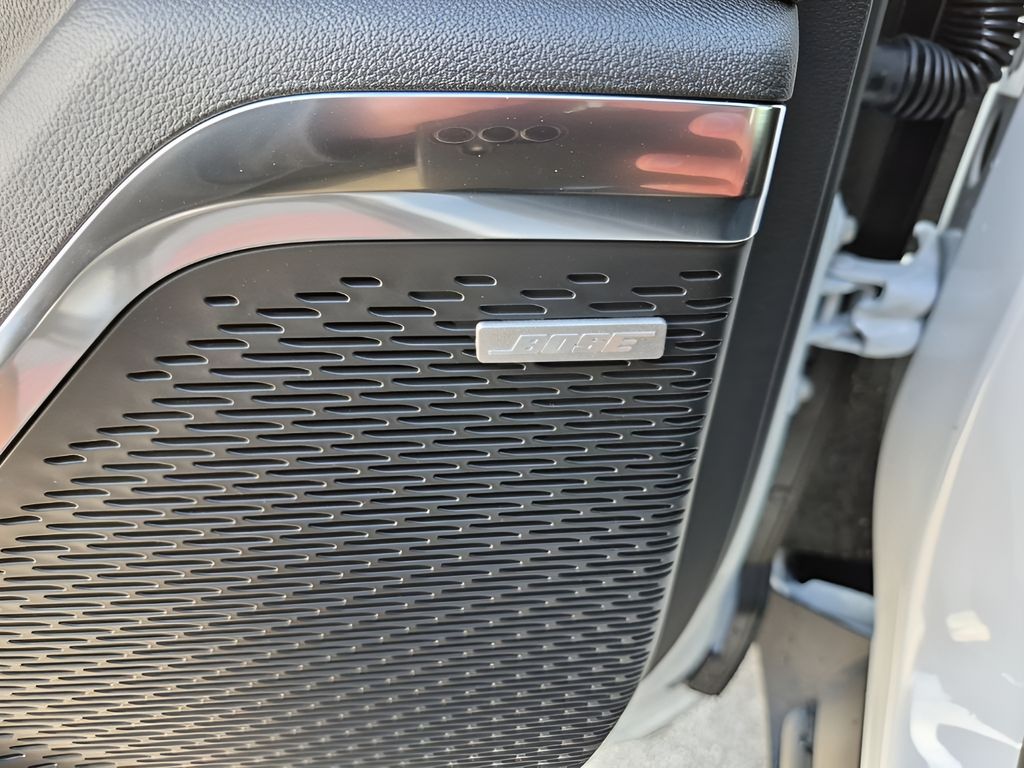 New 2026 White GMC Elevation image 29