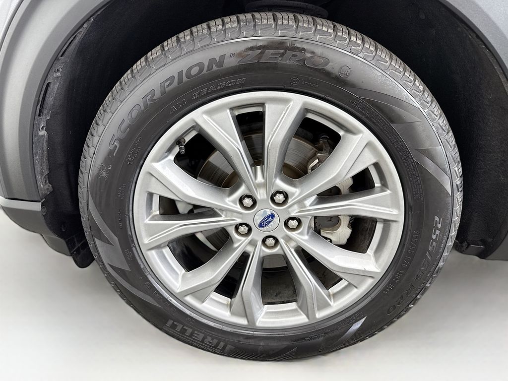 Thumbnail: 2022 Ford Explorer - 30