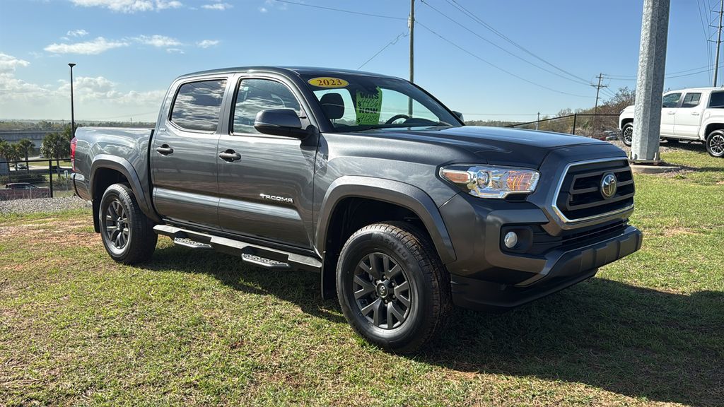 2023 Toyota Tacoma SR5 V6 Double Cab 4WD