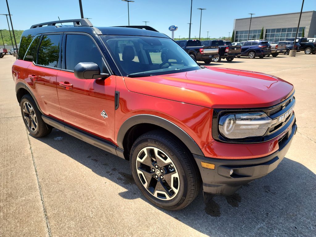 2024 Ford Bronco Sport Outer Banks photo