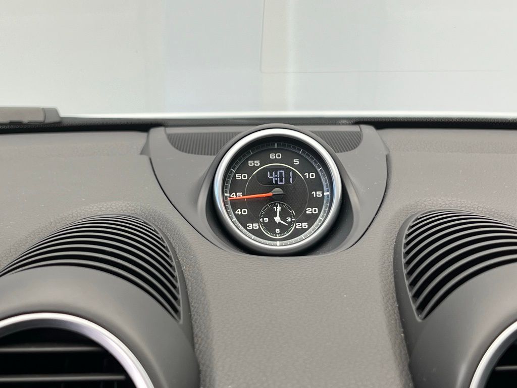 Thumbnail: 2018 Porsche 718 Cayman - 14