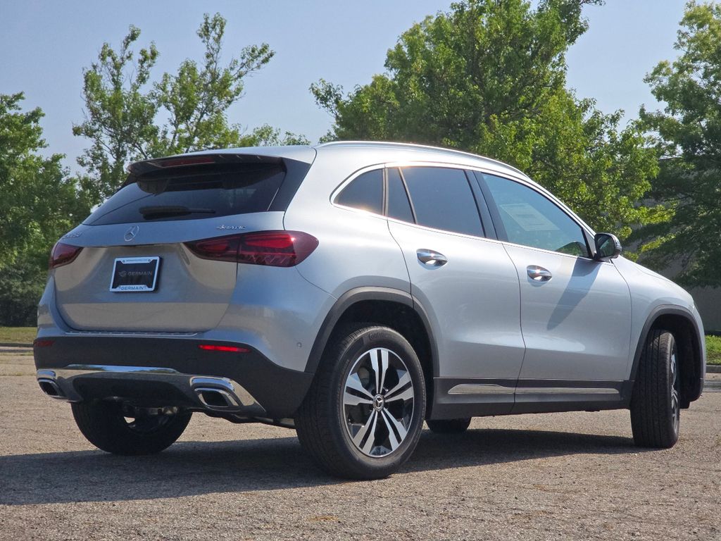 New 2026 Silver Mercedes-Benz GLA 250 image 16