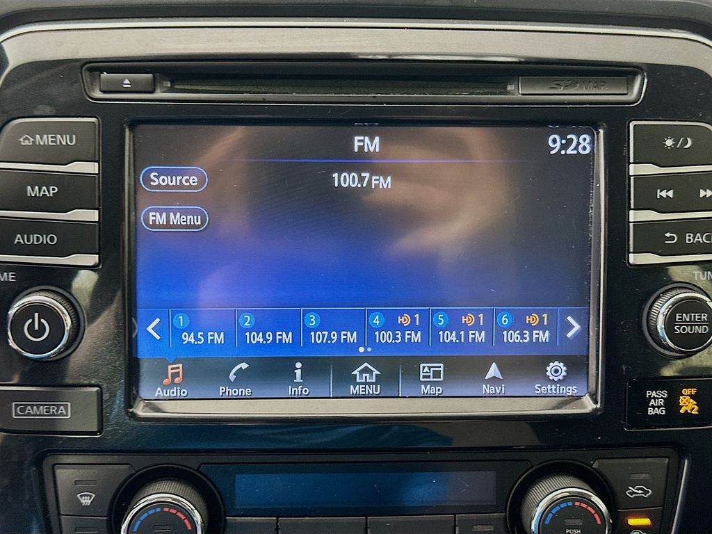 Thumbnail: 2017 Nissan Maxima - 15