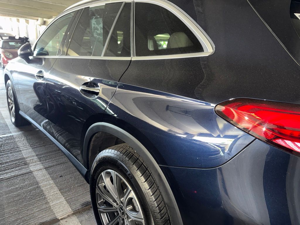 Thumbnail: 2024 Mercedes-Benz GLC - 4