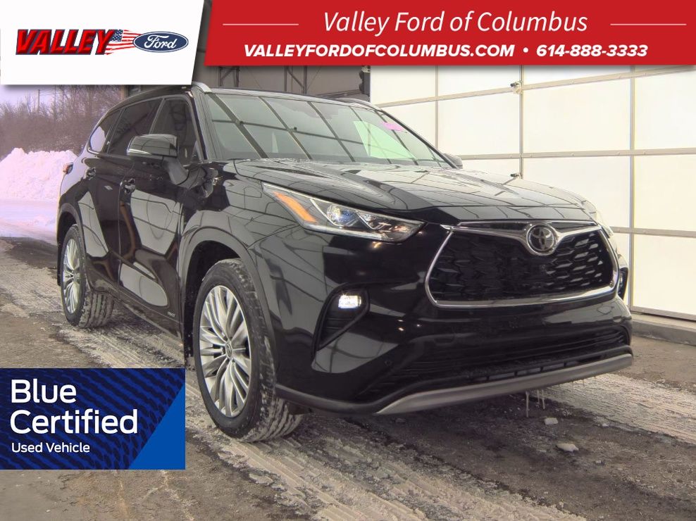 Midnight Black Metallic 2025 Toyota Highlander Hybrid Platinum AWD SUV / Crossover All-Wheel Drive Continuously Variable Transmission