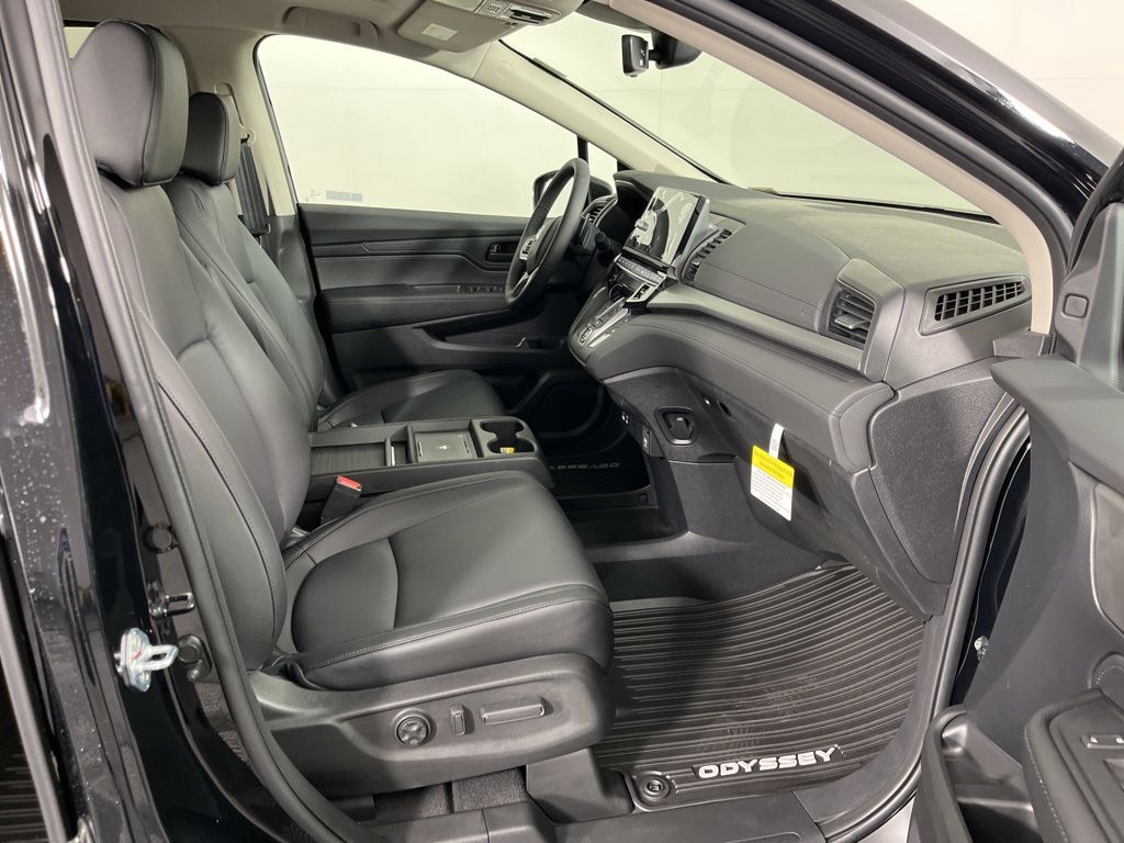 Thumbnail: 2026 Honda Odyssey - 8