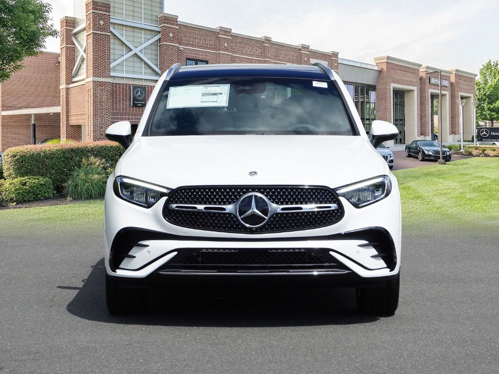 Thumbnail: 2025 Mercedes-Benz GLC - 2