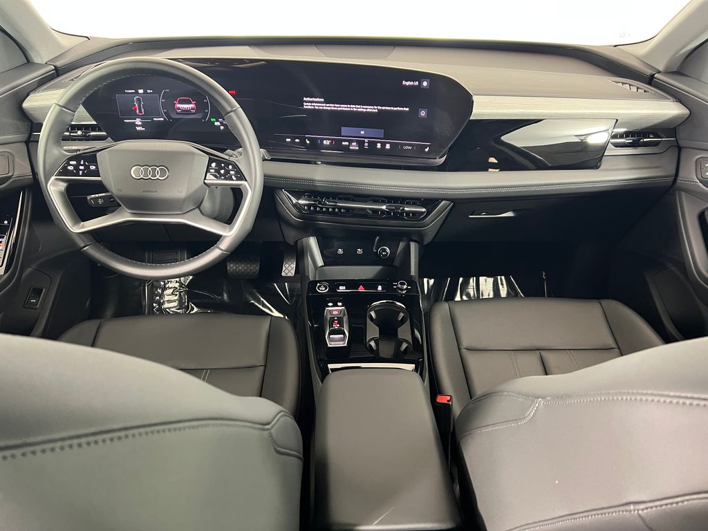 Thumbnail: 2025 Audi Q6 e-tron - 12