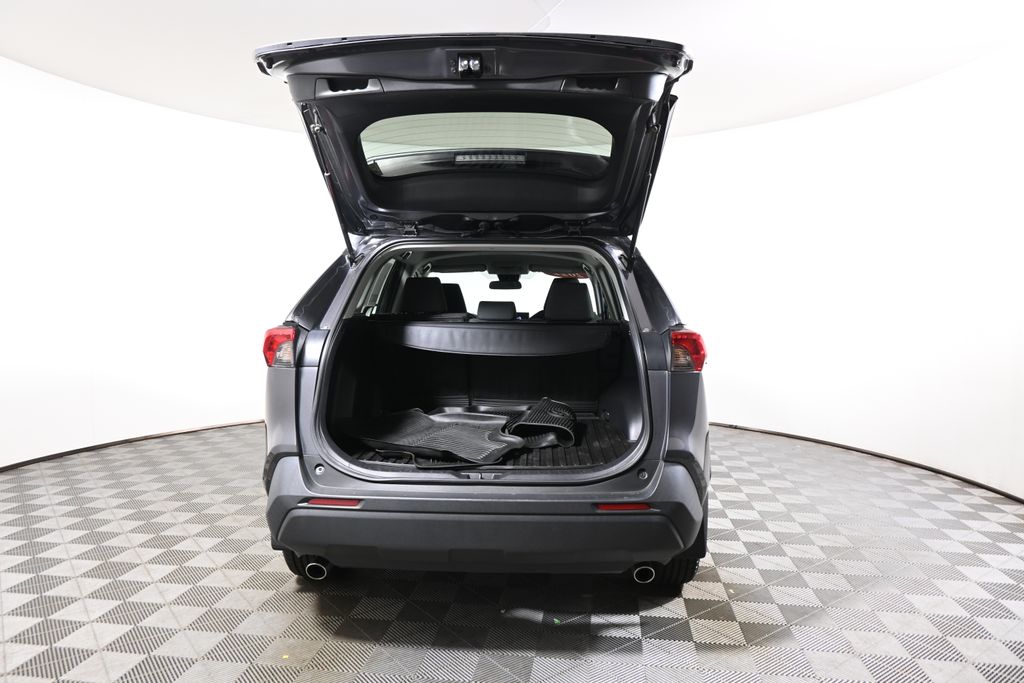 Thumbnail: 2022 Toyota RAV4 - 31