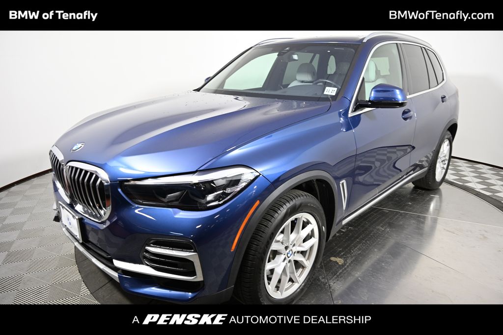 Thumbnail: 2023 BMW X5 - 1