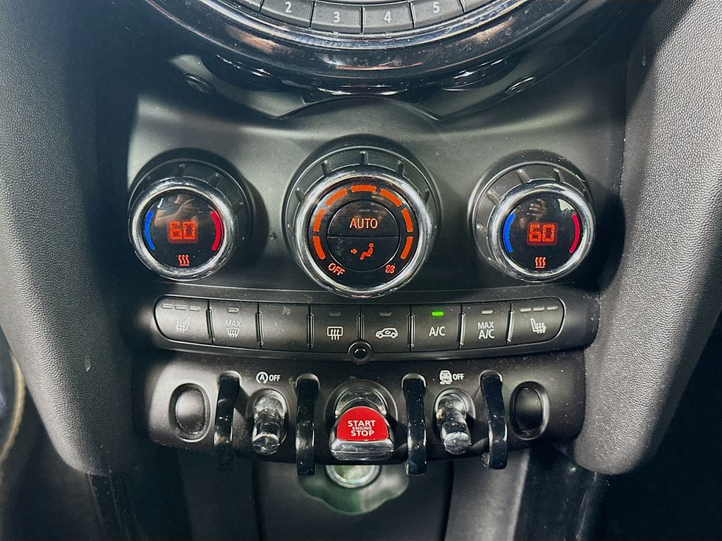 2019 MINI Cooper  15
