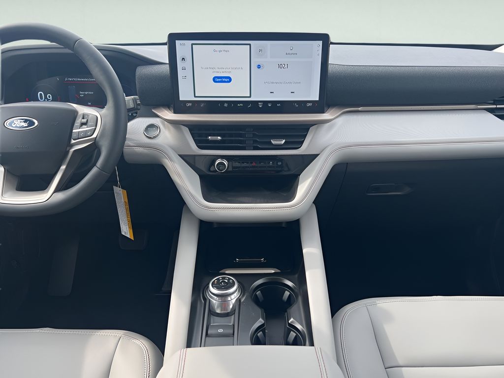 2025 Ford Explorer