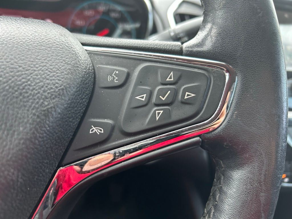 Thumbnail: 2017 Chevrolet Cruze - 19