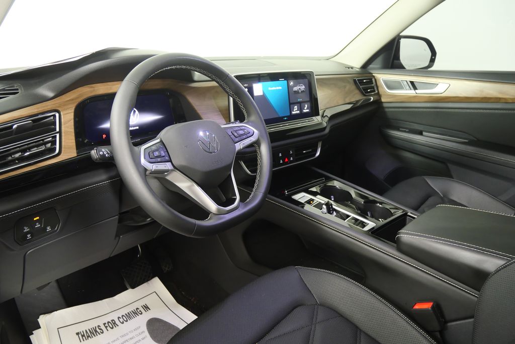 2024 Volkswagen Atlas SE 12
