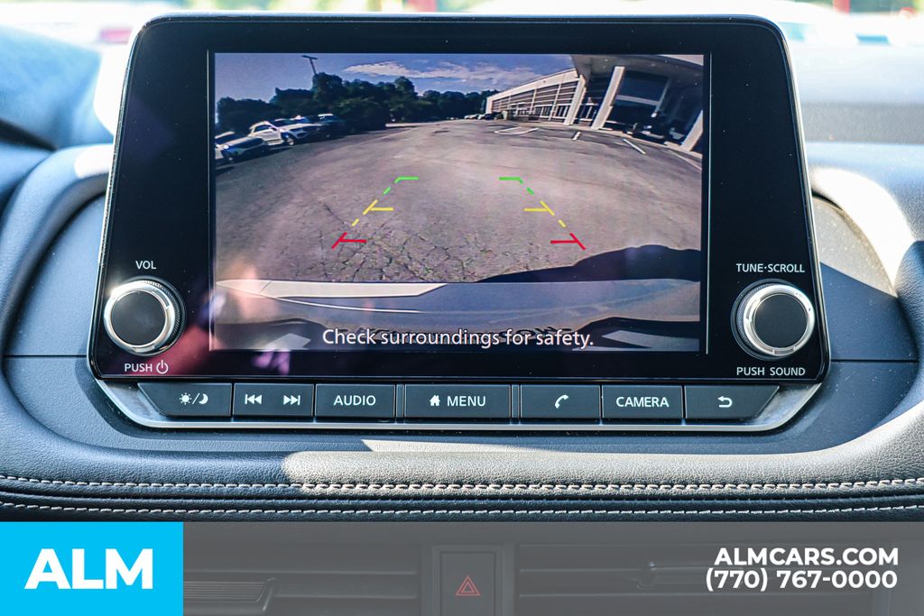 Used 2024 White Nissan S image 36