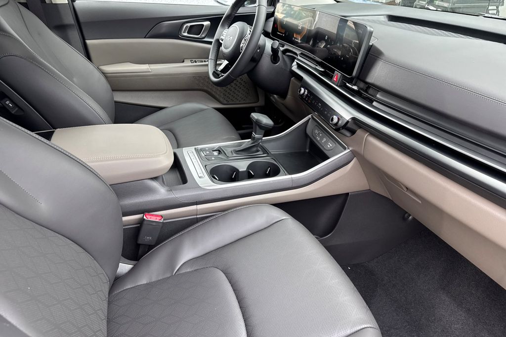 new 2026 Kia Carnival car, priced at $41,520