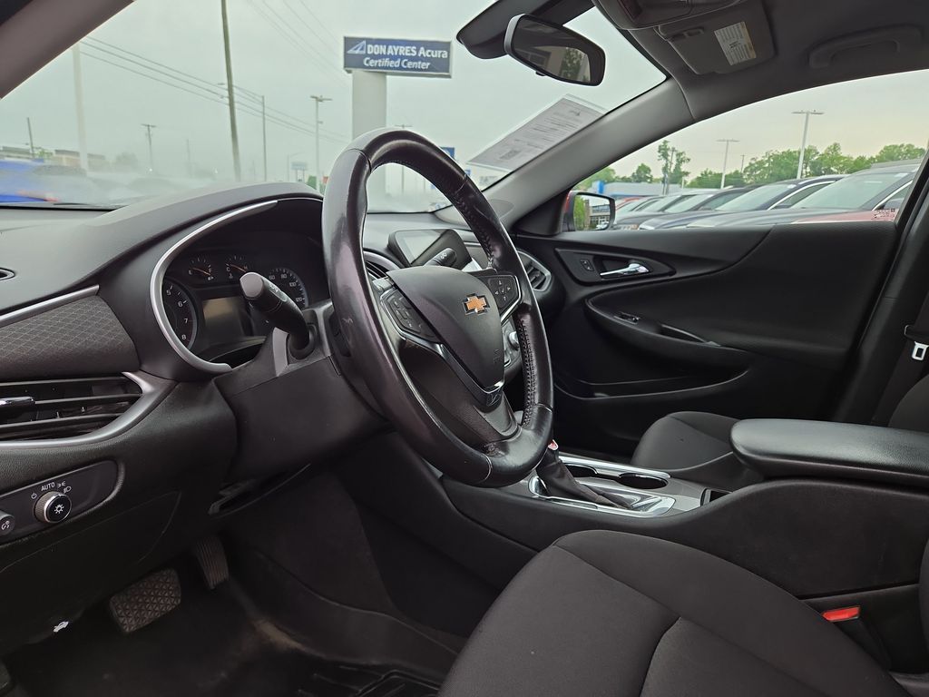 Used 2021 Chevrolet Malibu For Sale in Fort Wayne, IN