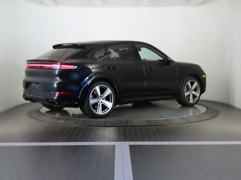 Thumbnail: 2025 Porsche  - 7