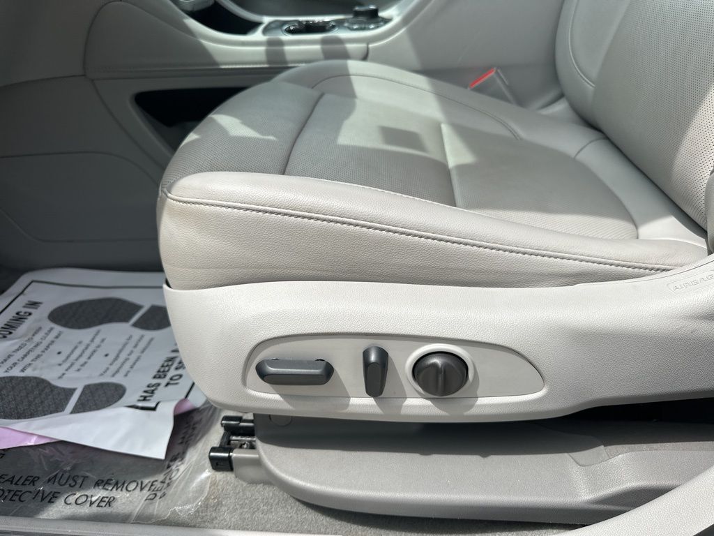 2023 Volcanic Red Tintcoat GMC Acadia SLT FWD SUV