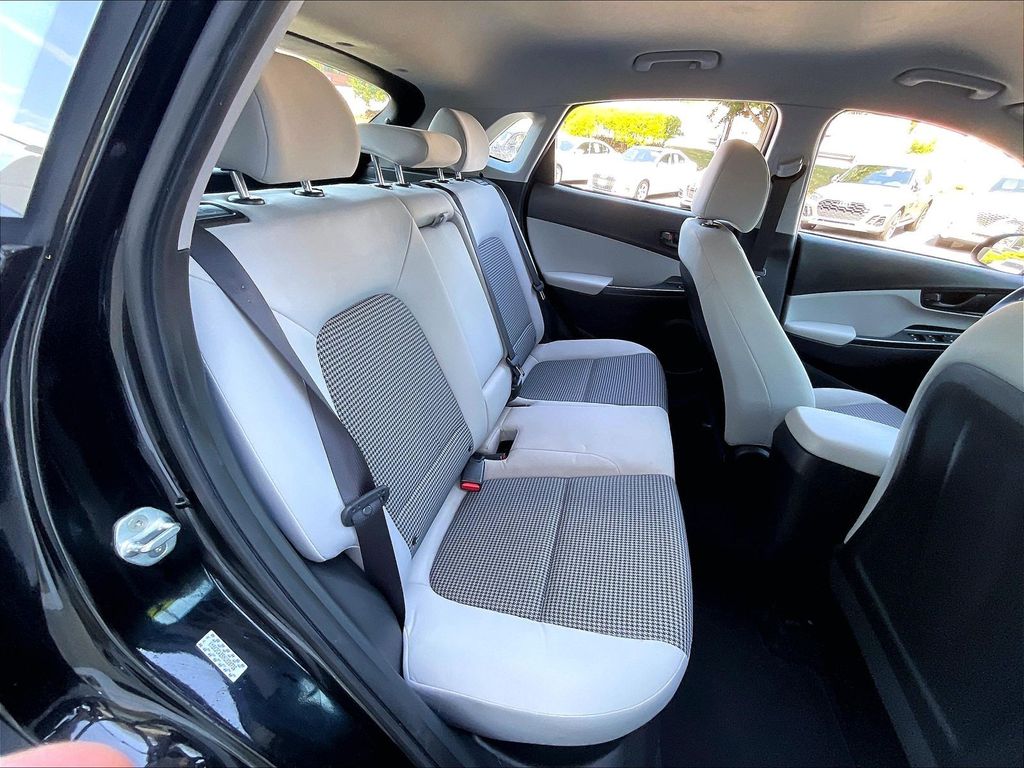 2022 Hyundai Kona — photo 16