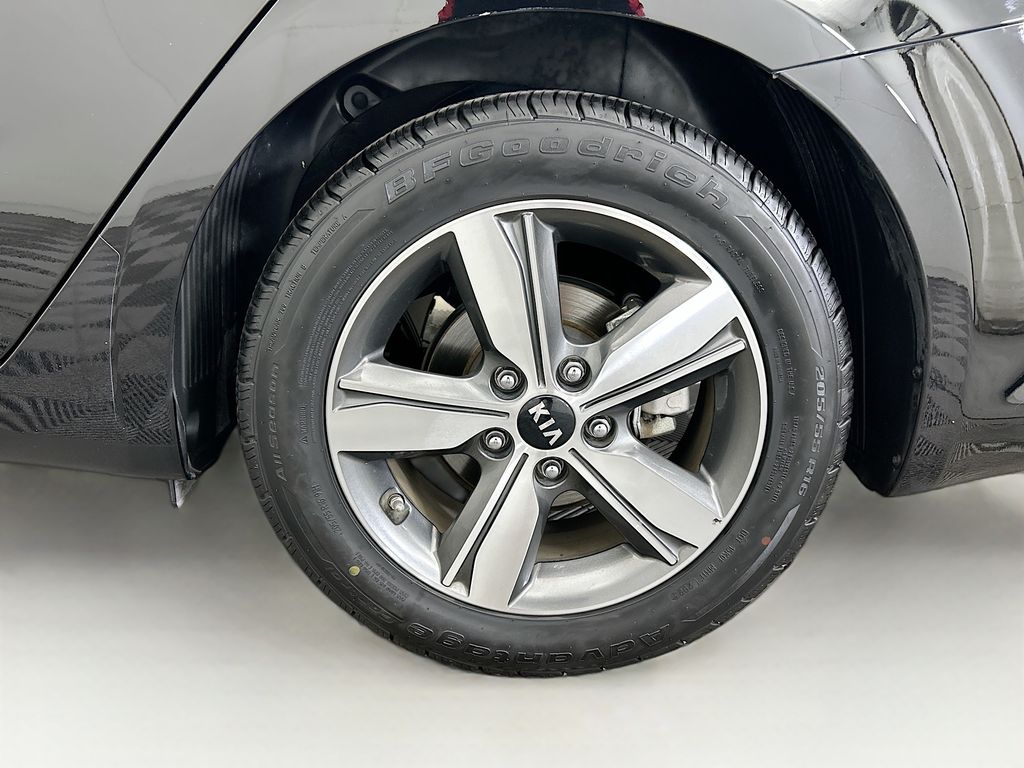 Thumbnail: 2018 Kia Forte - 29