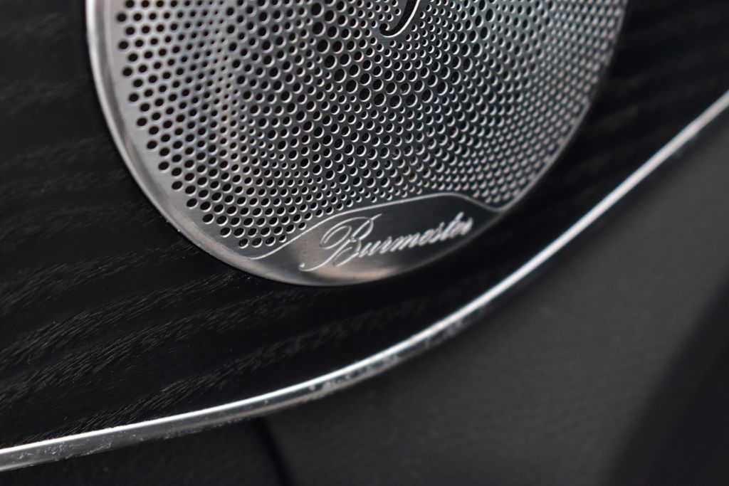 Thumbnail: 2016 Mercedes-Benz C-Class - 13