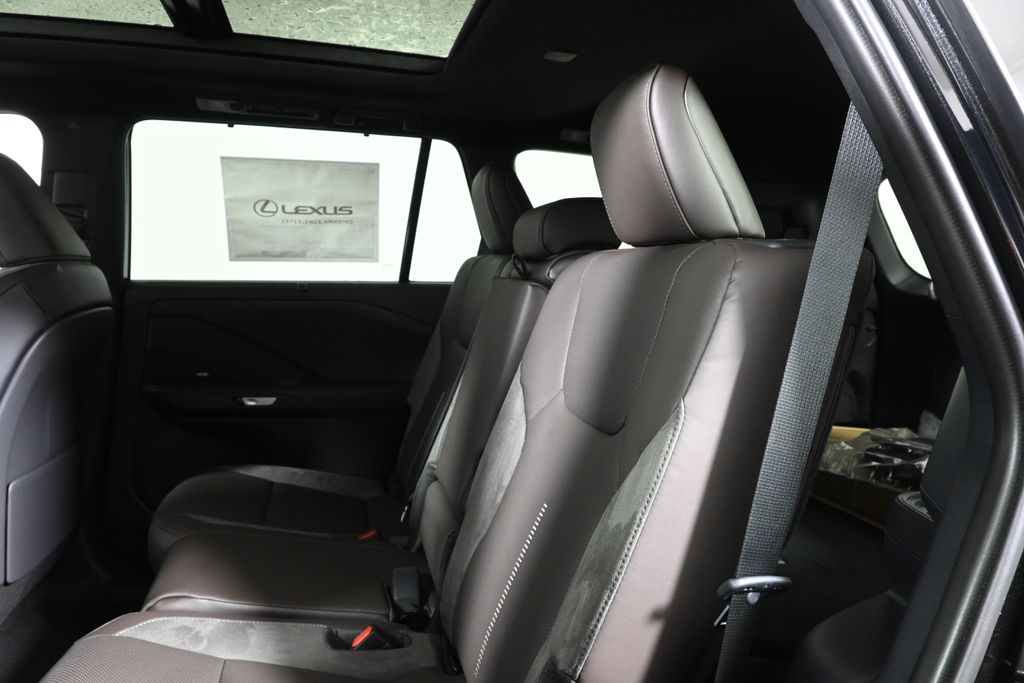 Thumbnail: 2026 Lexus TX - 4