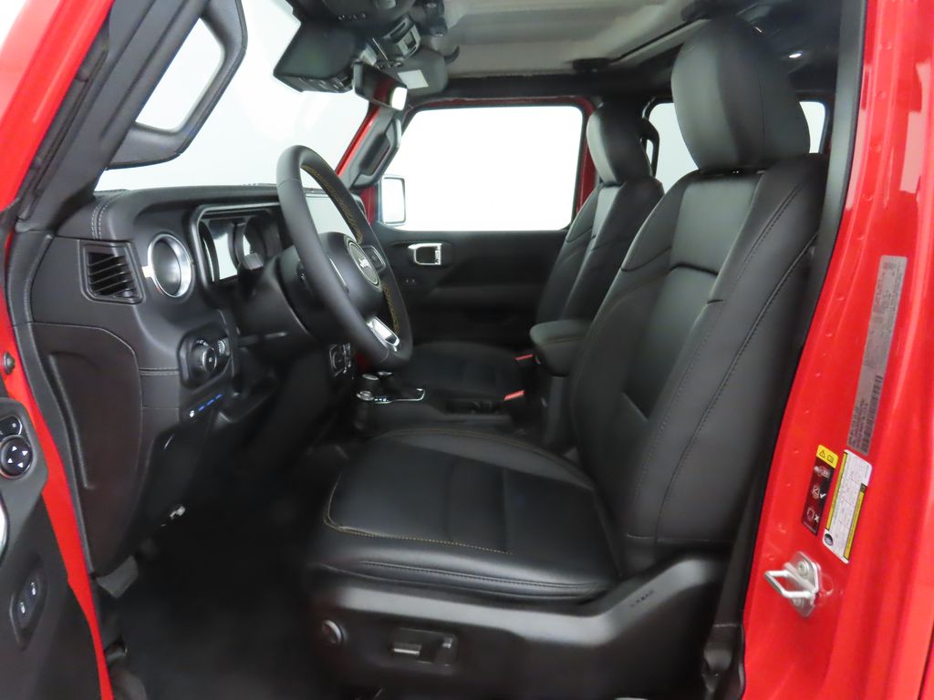 2025 Jeep Wrangler Sahara 4xe 5
