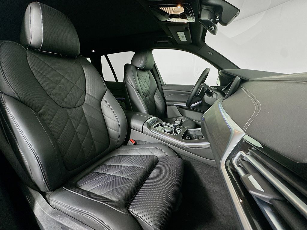 Thumbnail: 2023 BMW X5 - 30