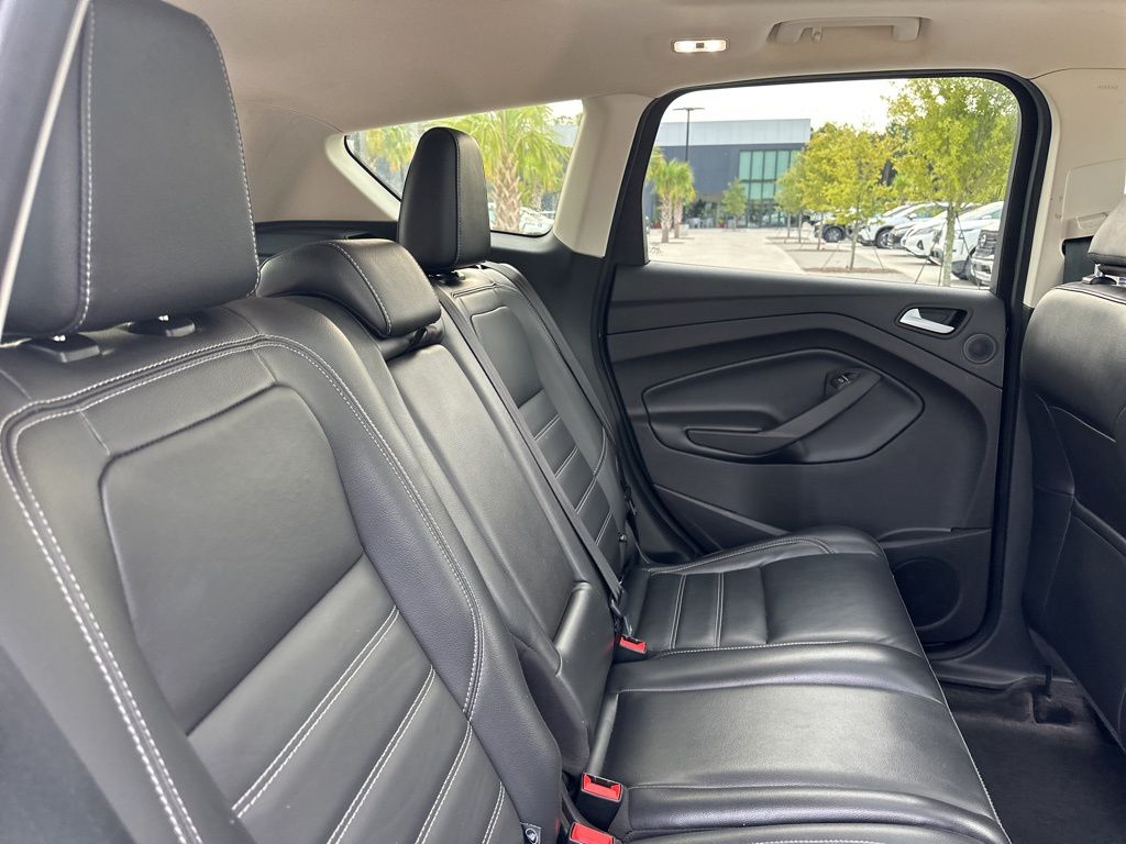 2019 Ford Escape Titanium 26