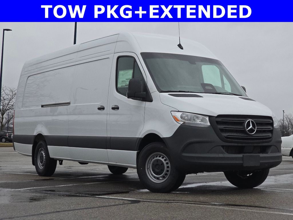 New 2026 White Mercedes-Benz Cargo 170 WB image 2