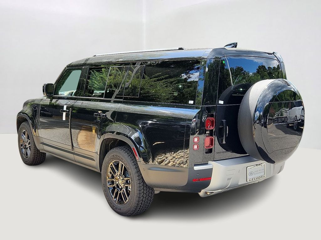 Thumbnail: 2025 Land Rover Defender - 4