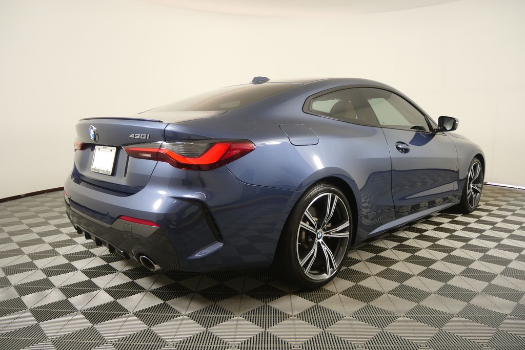 Thumbnail: 2024 BMW 4 Series - 3