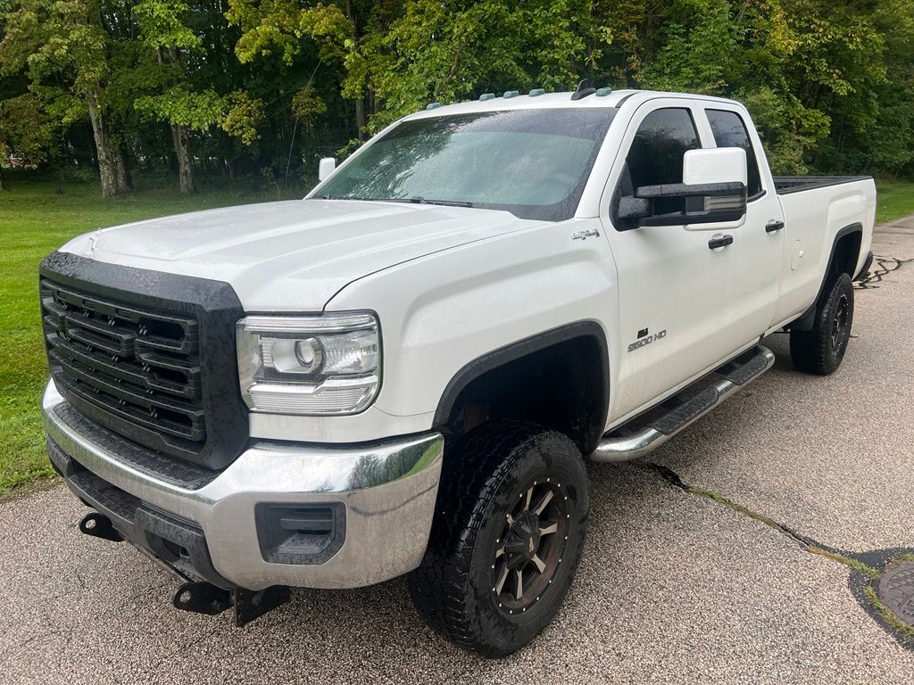 Summit White 2016 GMC Sierra 2500HD Pickup Truck Four-Wheel Drive 6-Speed Automatic Overdrive