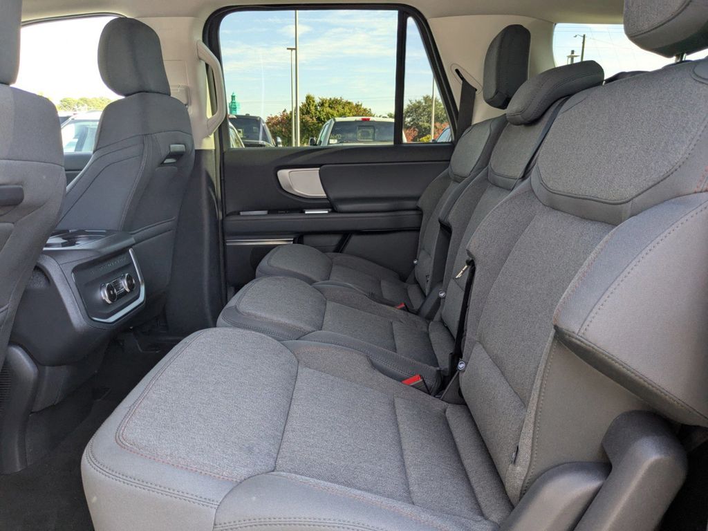 2025 Ford Expedition Active MAX